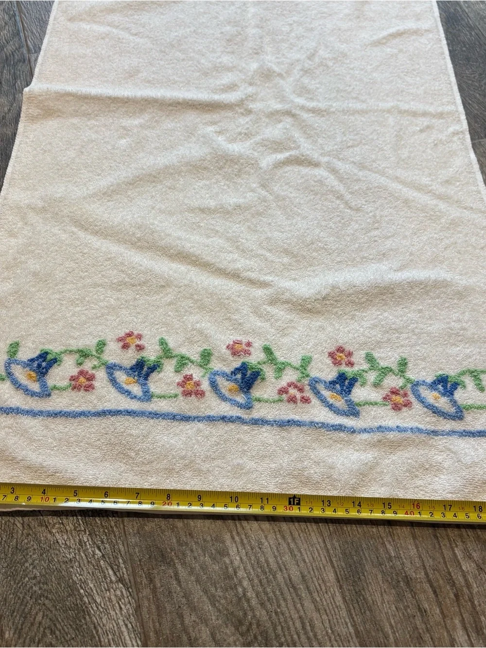 VTG Martex Floral Towel Set Tulips 2 Bath, 2 Hand, 2 Washcloths Made In USA MCM